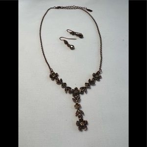 1928 Vintage necklace and earrings